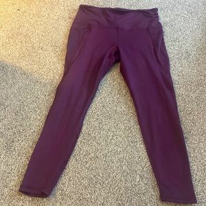 Dan skin super soft Purple Capri Legging